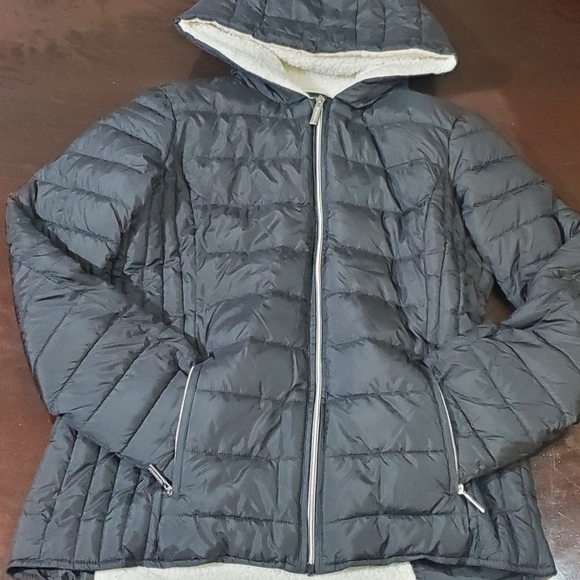 Weatherproof Black and White Fleece Jacket - Picture 3 of 7